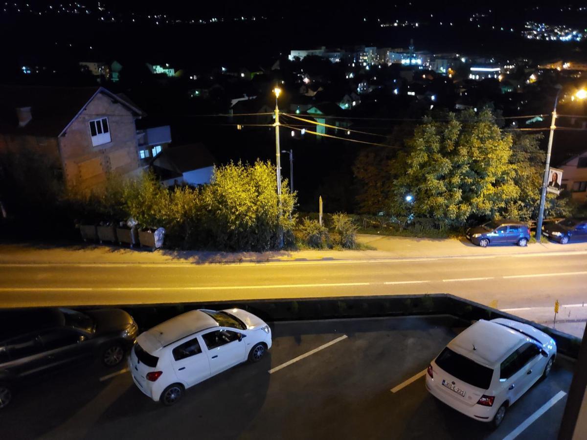 Sleep And Drive Cosy Apartman Szarajevó Kültér fotó
