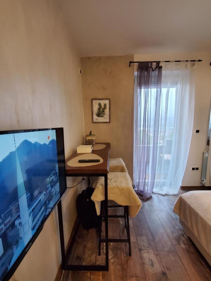 Sleep And Drive Cosy Apartman Szarajevó Kültér fotó